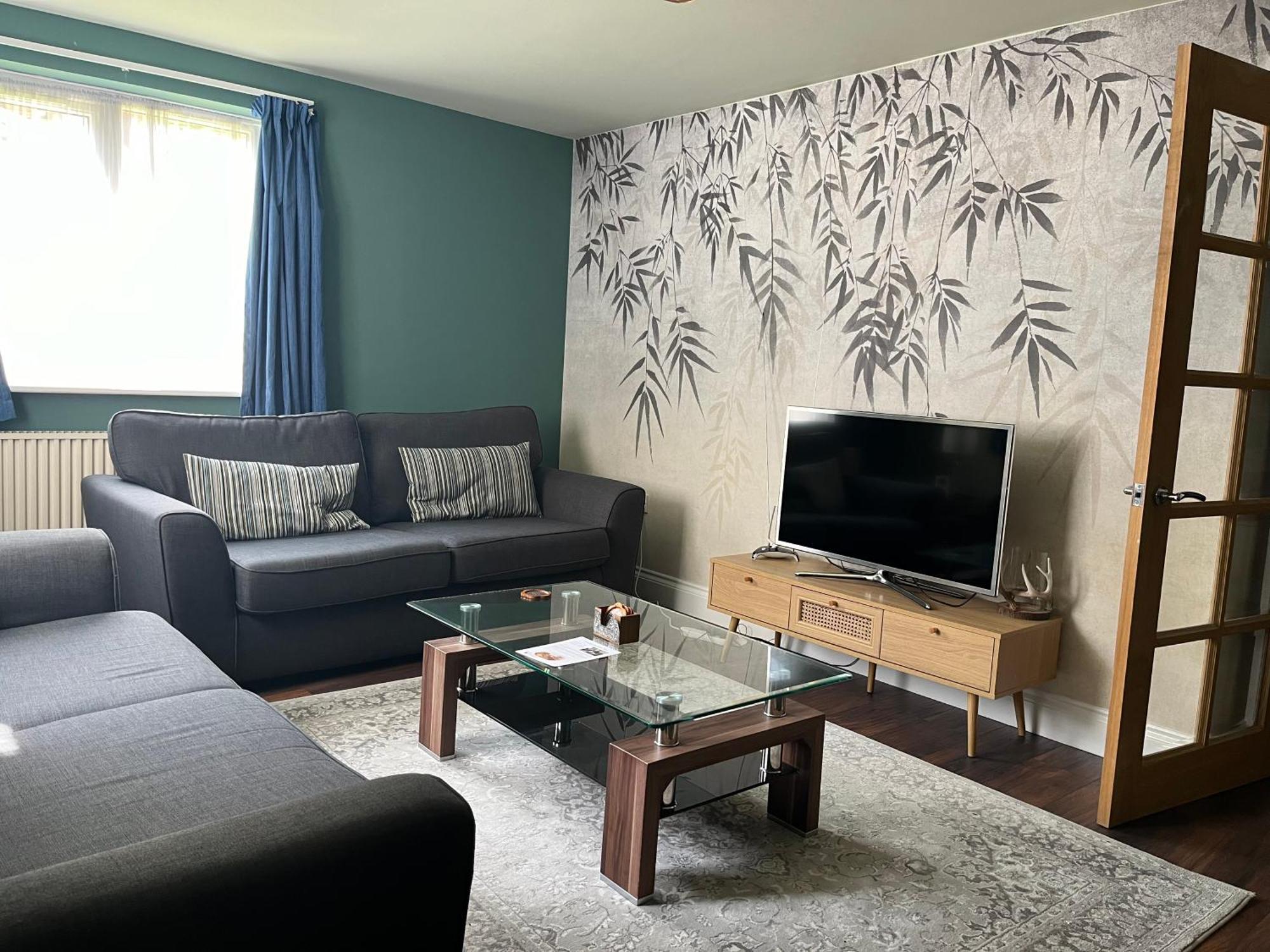 Comfortable Two Bedroom Modern Apartment 伦敦 外观 照片